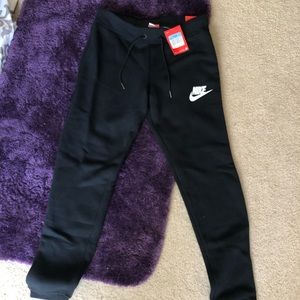 Nike Joggers/Sweatpants